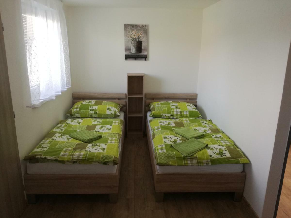 Apartman U Mareka Sucany Exteriör bild