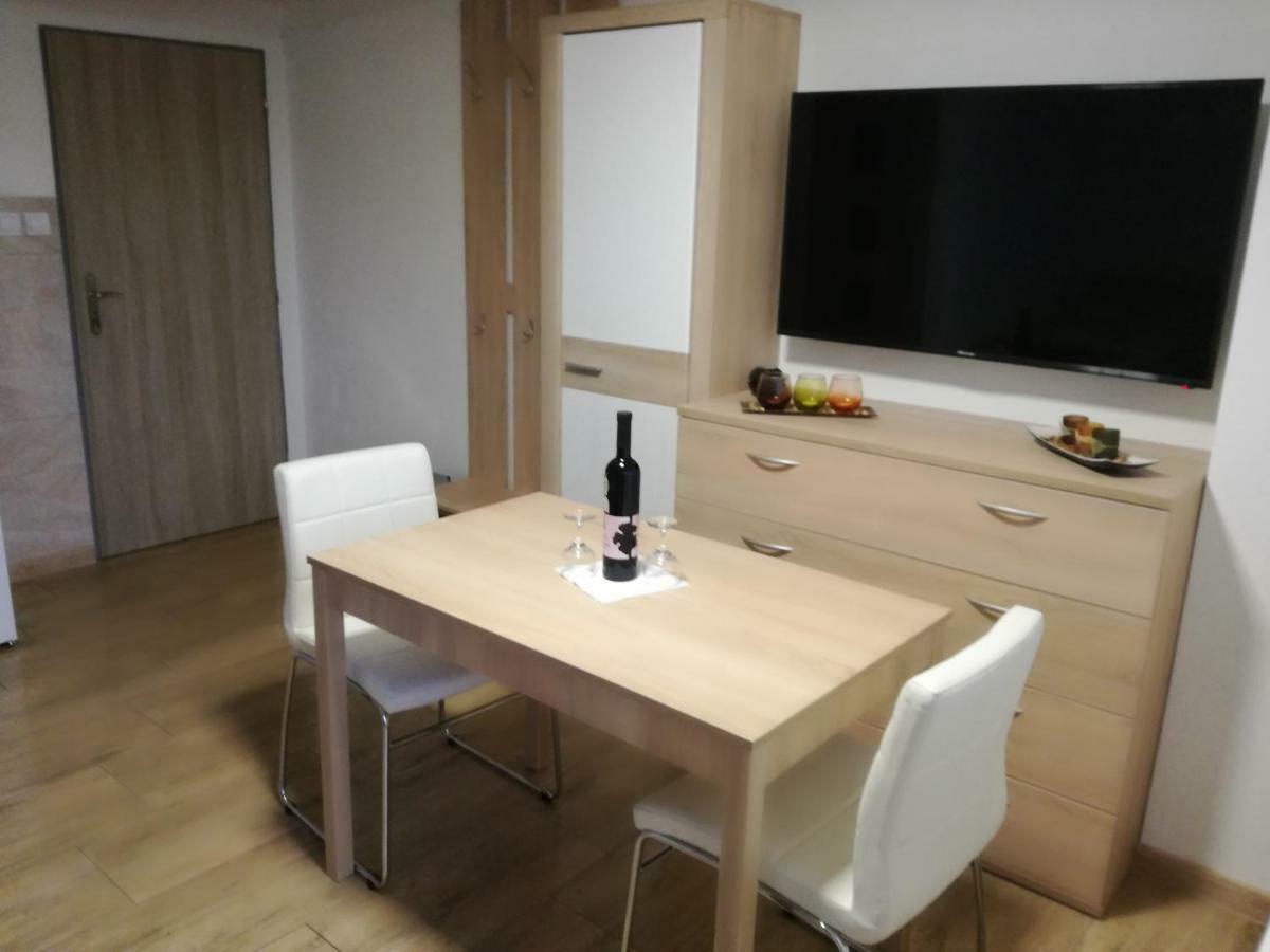 Apartman U Mareka Sucany Exteriör bild