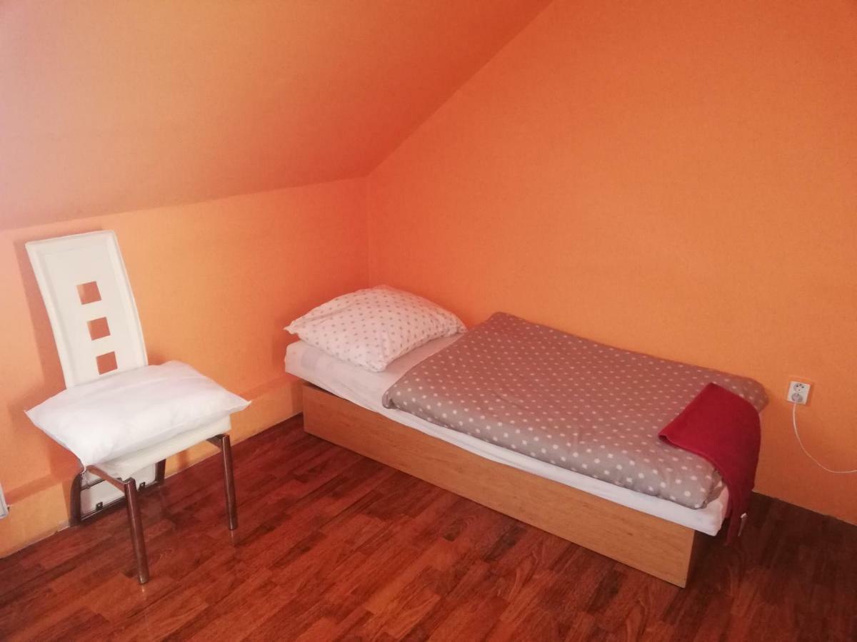Apartman U Mareka Sucany Exteriör bild
